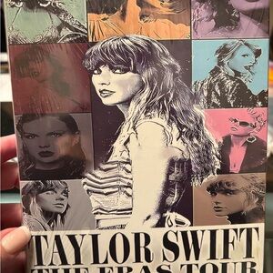 Taylor Swift The Eras Tour Blind Box Friendship Charm Bracelets & TLOAS CD BNWT